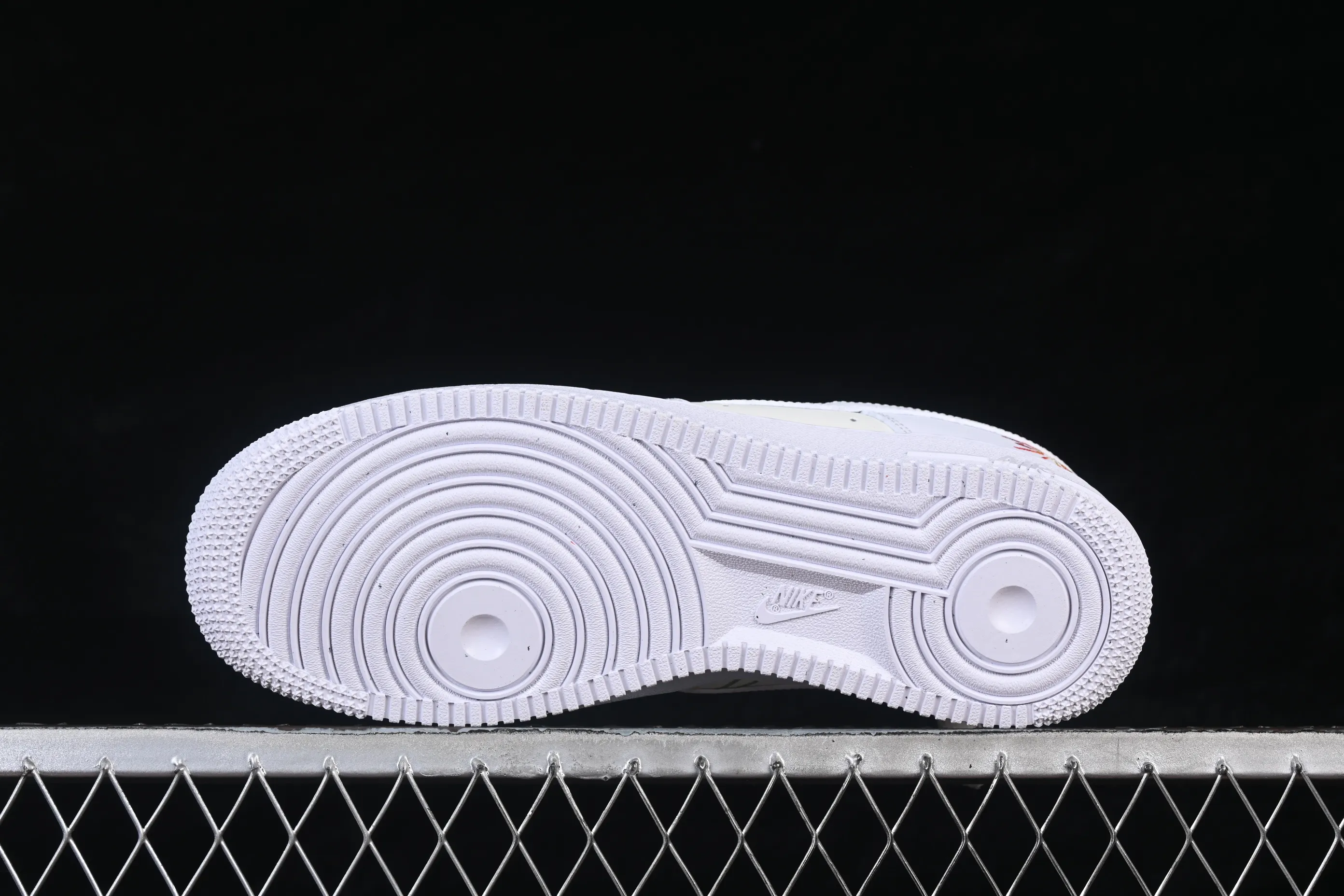 All categories Nk Air Force 1 Air Force series Nk Air Force 1 Low Air Force low-top Nike Air Force 1'07 Low Year of the Horse embroidery Air Force 1 low-top casual sneakers IQ1133-111